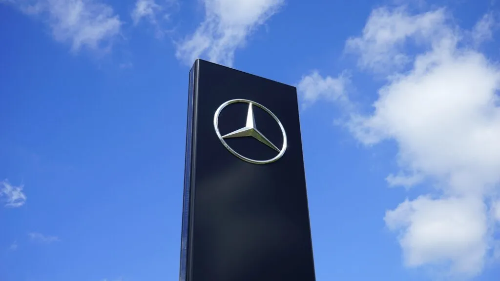 Mercedes benz dealership sign